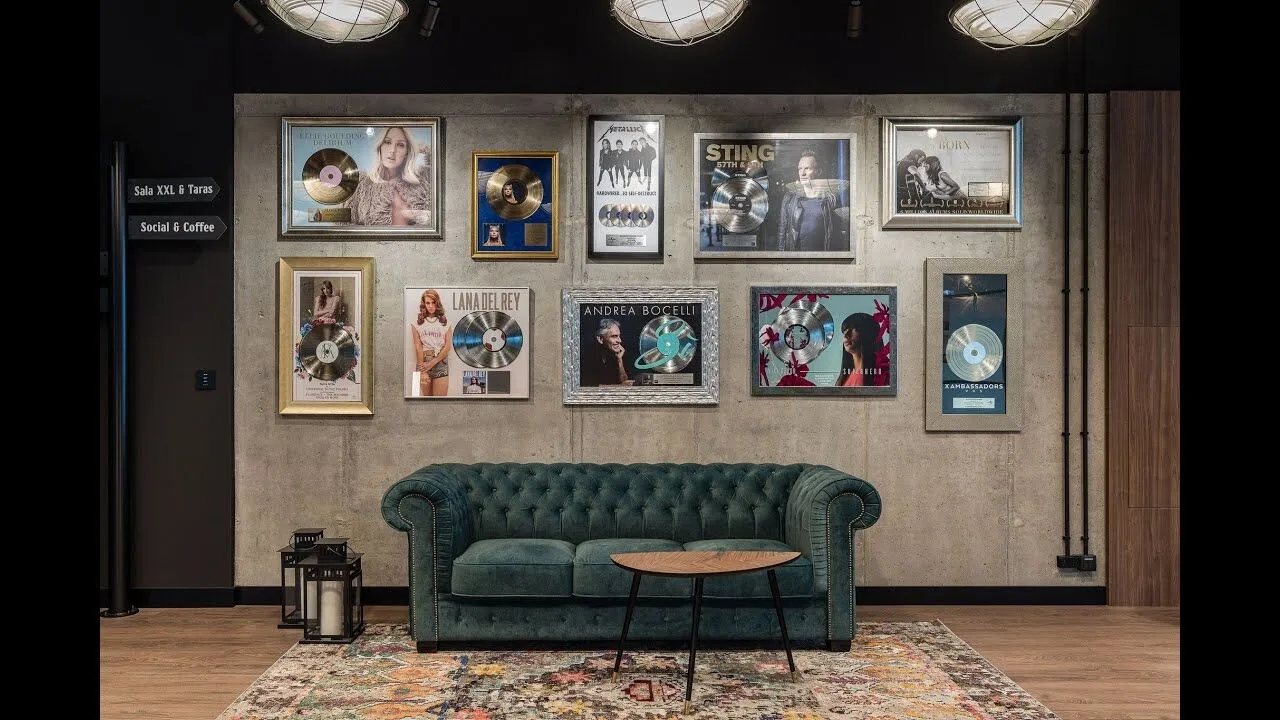 Universal Music Polska office - musical space | The Design Group ...